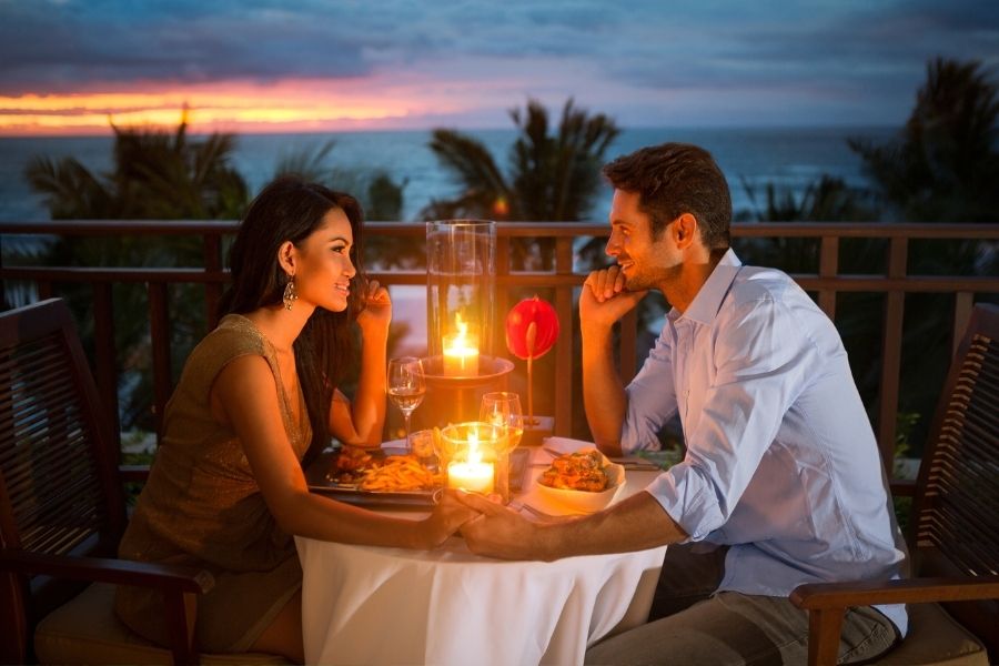 Candlelight dinners & stays